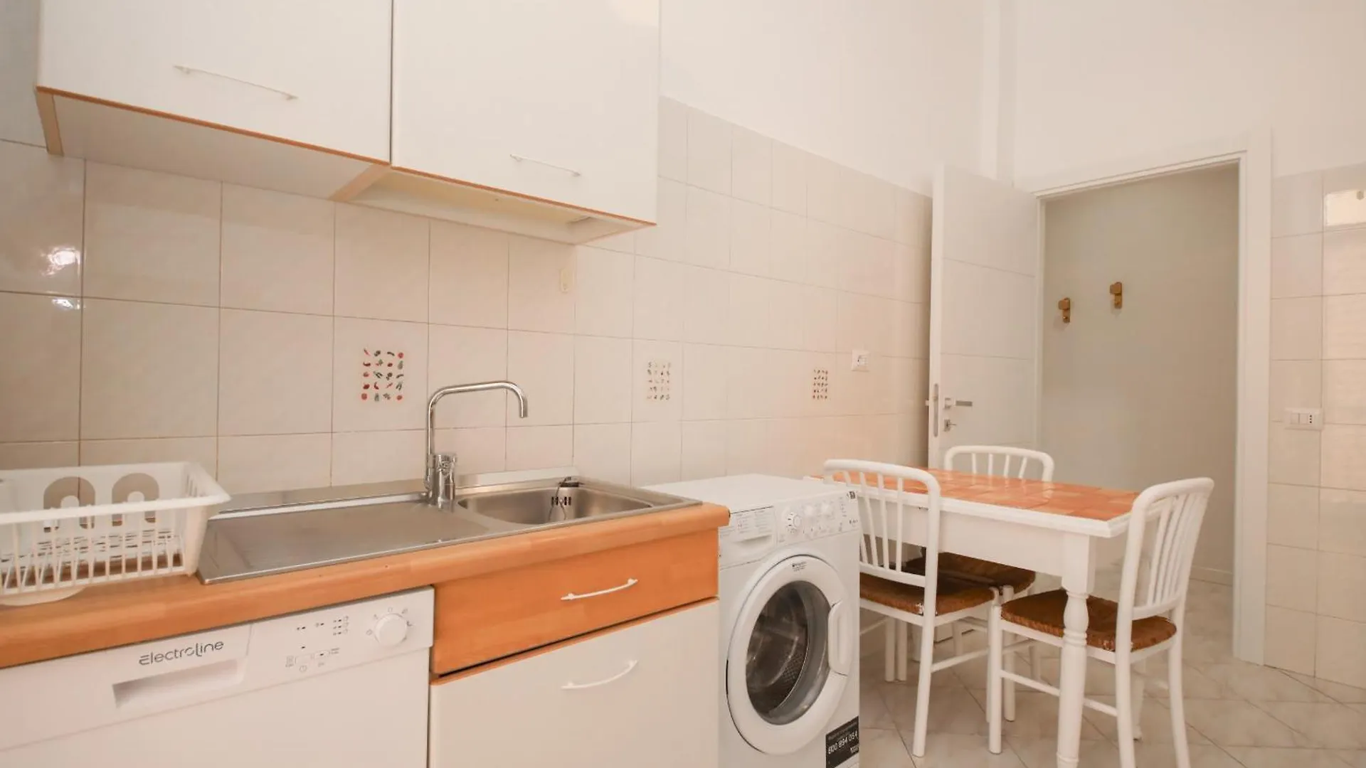 Rome Flat 42 By Ghor Apartman