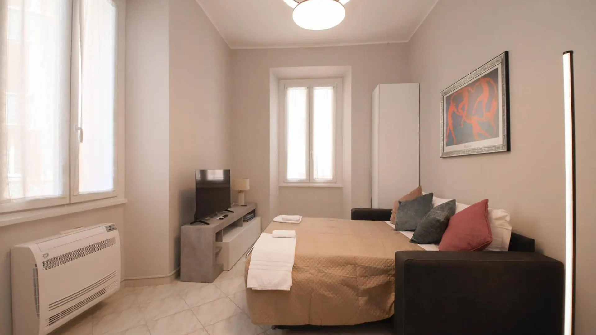 Rome Flat 42 By Ghor Apartman 0*,